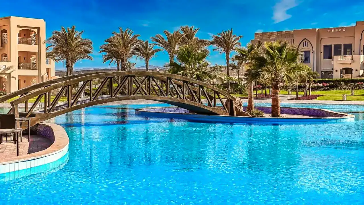 الفندق ساتايا ريزورت - مرسى علم